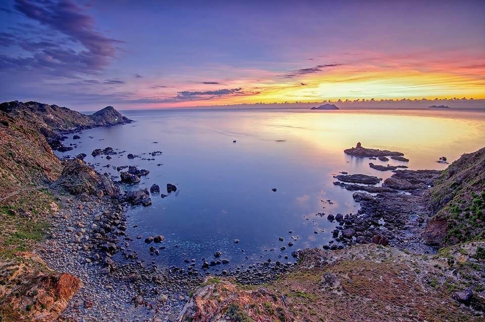 Đắm mình trong cảnh sắc tuyệt đẹp ở Eo Gió - Quy Nhơn Đắm mình trong cảnh sắc tuyệt đẹp ở Eo Gió Quy Nhơn