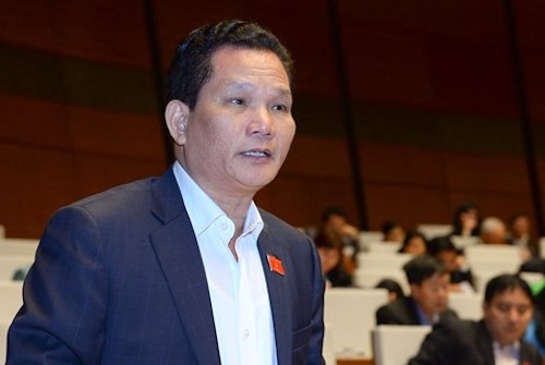 ong bui sy loi lao dong 50 tuoi van co the nghi huu