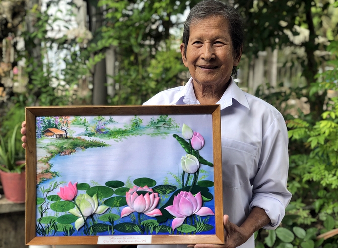 hon 60 nam giu nghe tranh goi vai