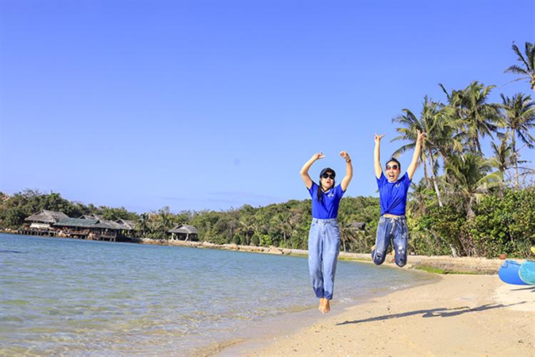 Bình yên trên đảo Hòn Ông