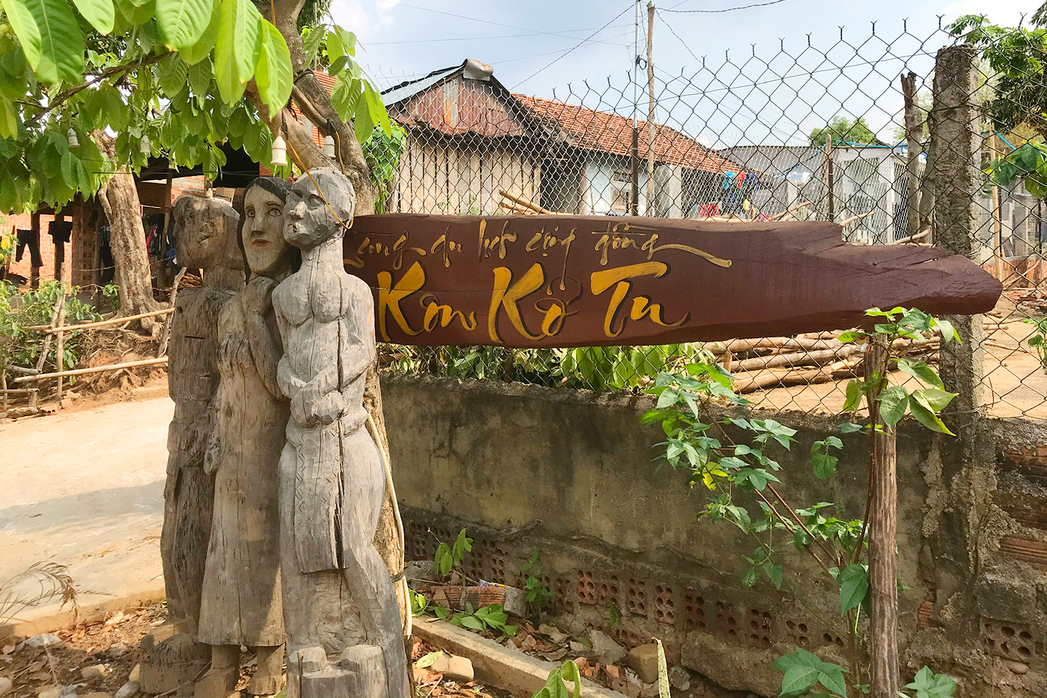 Đến làng cổ Kon K’Tu chạm khẽ vào văn hóa Tây Nguyên