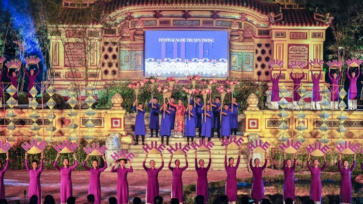 Tạm dừng tổ chức Festival nghề truyền thống Huế 2021