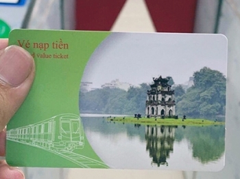 Thẻ vé đường sắt Cát Linh - Hà Đông in hình tháp Rùa