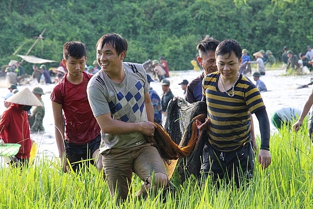 hang ngan nguoi dan doi nang loi bun tim van may