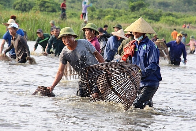 hang ngan nguoi dan doi nang loi bun tim van may