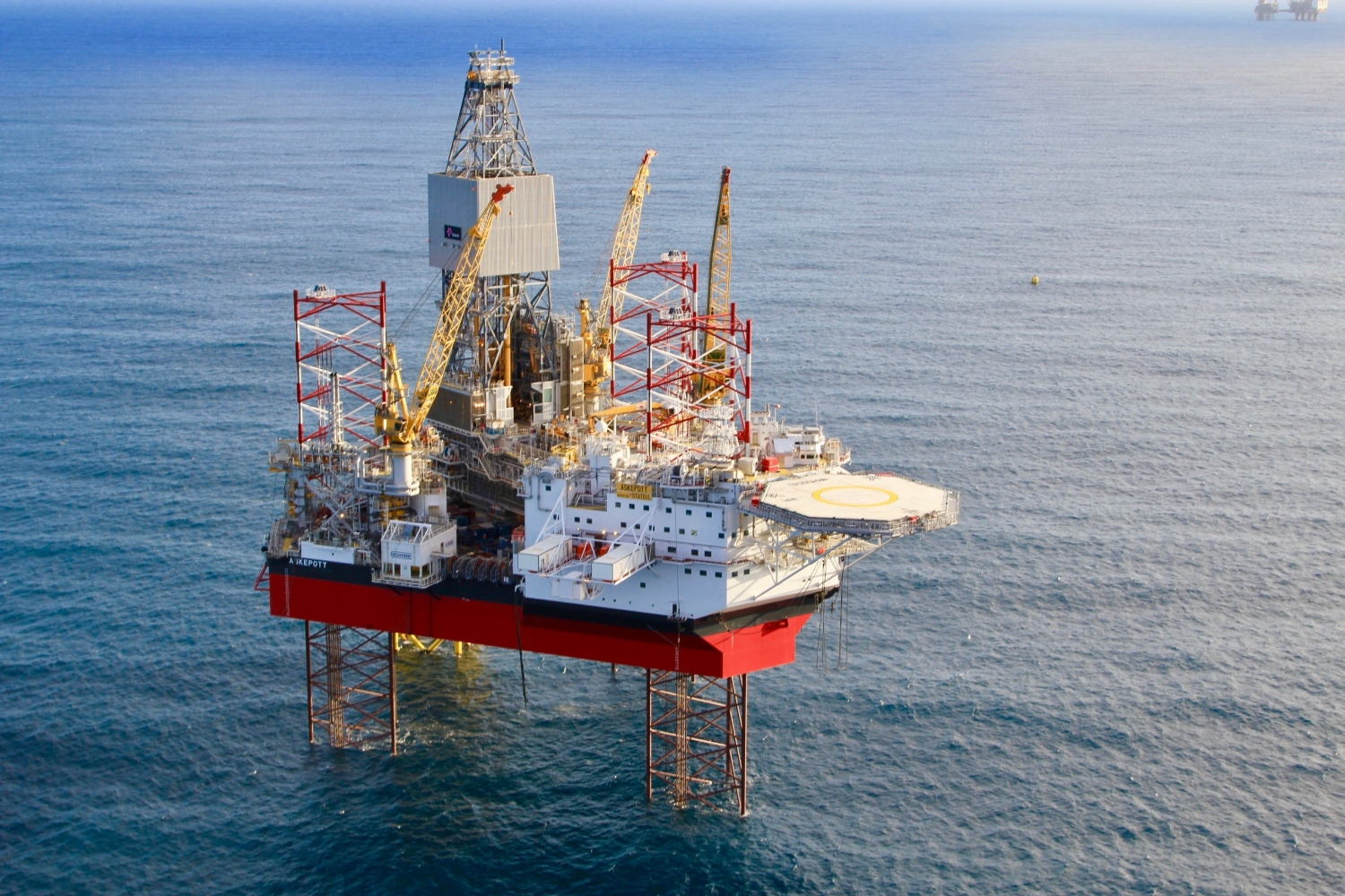 Maersk Drilling trúng thầu 2 giếng khoan tại mỏ Patola