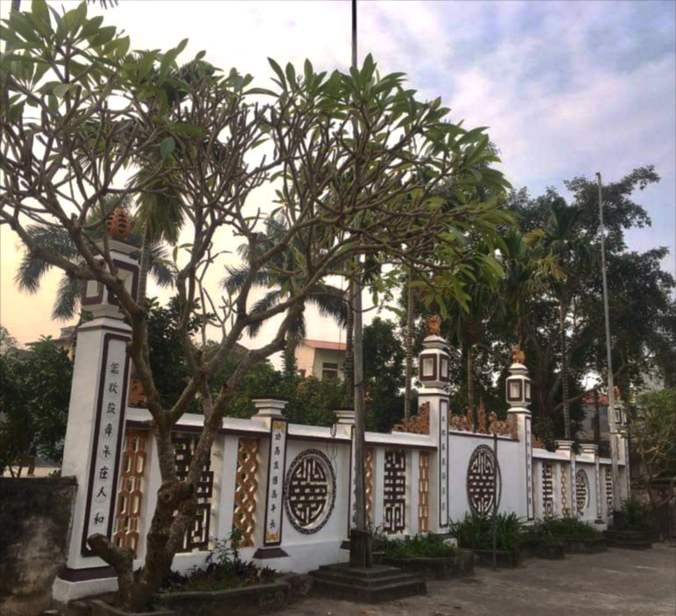 Về Ninh Bình ghé thăm ngôi đình Sào Long hơn 100 tuổi