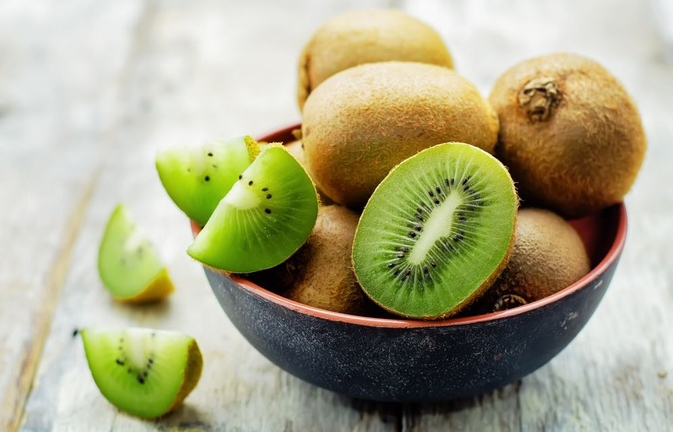 Những lợi ích sức khỏe bất ngờ của trái kiwi