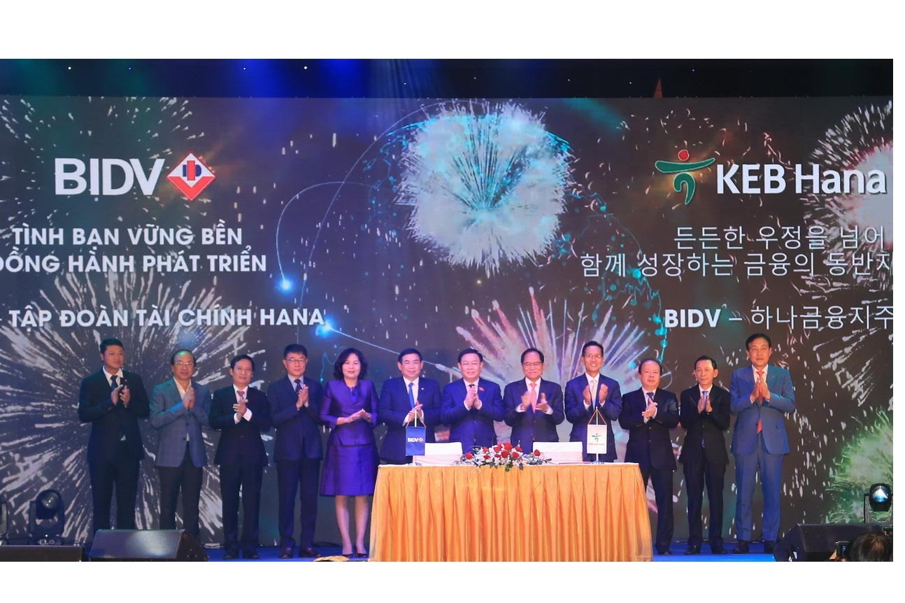 Thành công lớn nhất của BIDV dưới nhiệm kỳ Chủ tịchch HĐQT Phan Đức Tú, đó là tái cơ cấu và bán vốn thành công cho nhà đầu tư chiến lược KEB HanaBank