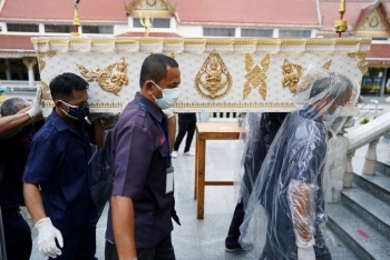 Người chết vì Covid-19 cao chưa từng có, Thái Lan bên bờ vực "vỡ trận"
