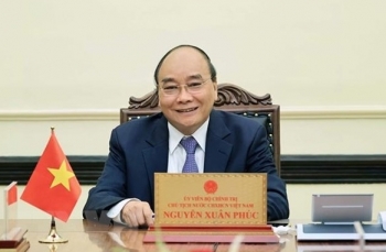 Chủ tịch nước Nguyễn Xuân Phúc điện đàm với Tổng thống Indonesia