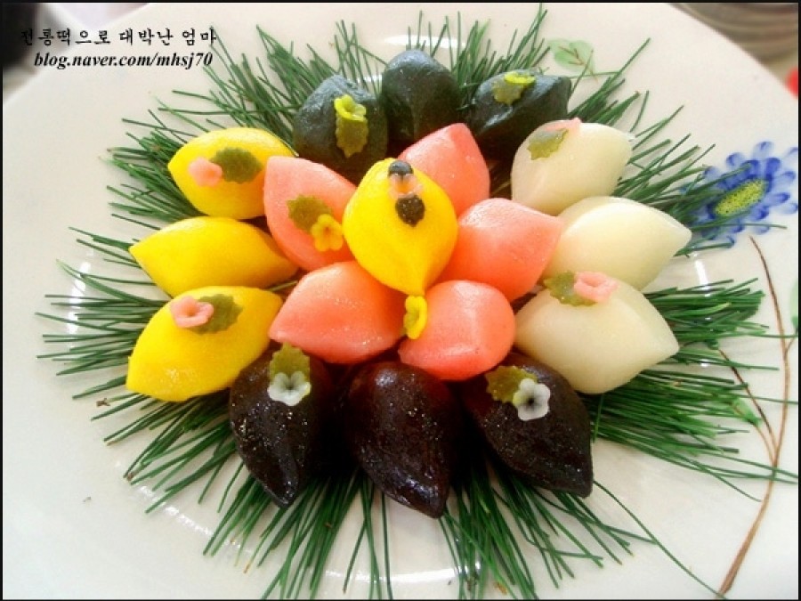 Ngắm những chiếc bánh Trung thu xinh xắn, lạ mắt ngam-nhung-chiec-banh-trung-thu-xinh-xan-la-mat-1