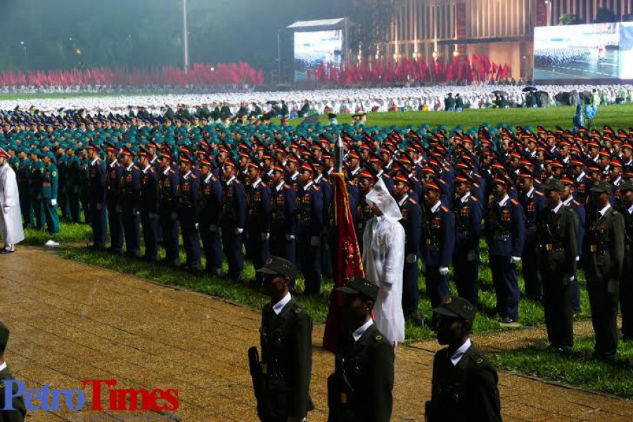 mot-so-hinh-anh-buoi-tong-duyet-duoi-mua-4