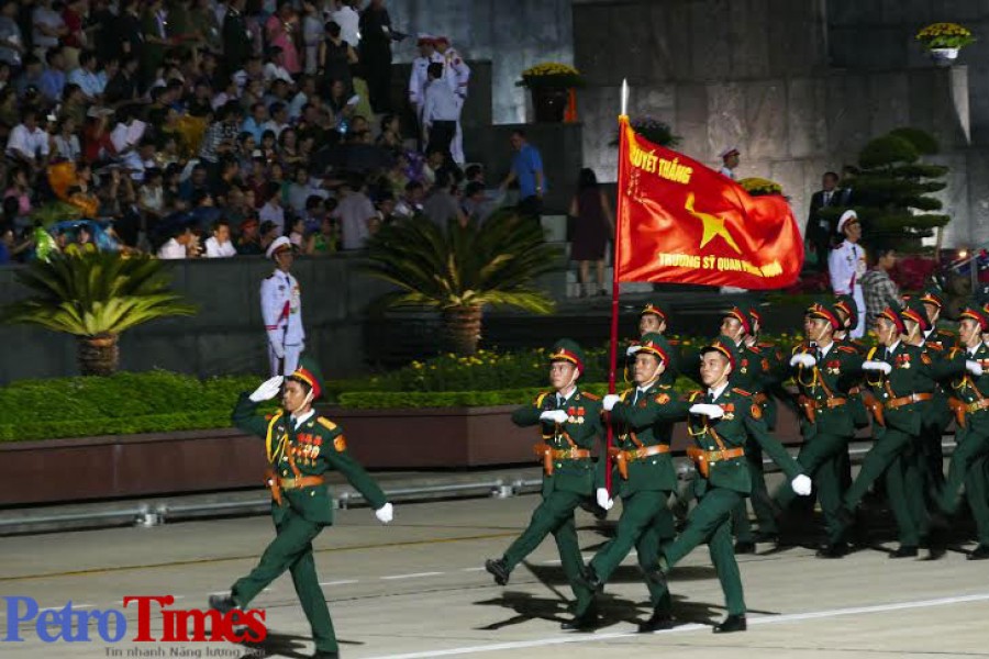 mot-so-hinh-anh-buoi-tong-duyet-duoi-mua-5