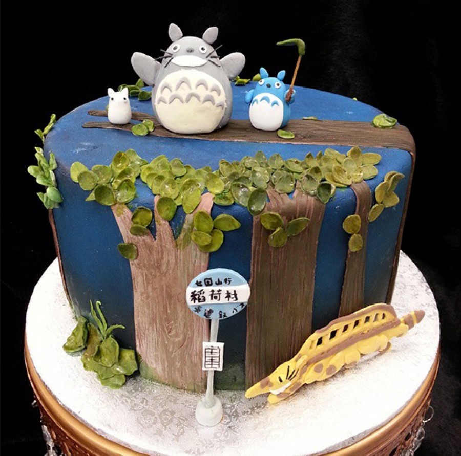 tao-hinh-totoro-de-thuong-tren-banh-ngot-11