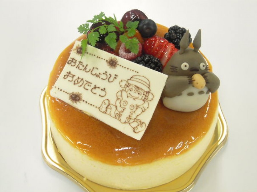 tao-hinh-totoro-de-thuong-tren-banh-ngot-16