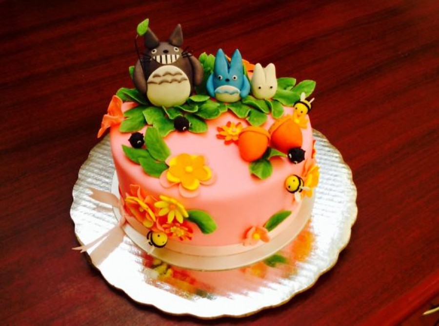 tao-hinh-totoro-de-thuong-tren-banh-ngot-18