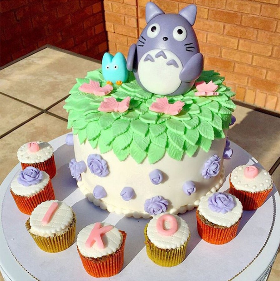 tao-hinh-totoro-de-thuong-tren-banh-ngot-20
