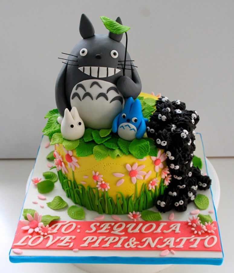 tao-hinh-totoro-de-thuong-tren-banh-ngot-6