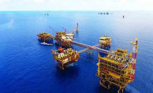 Vietsovpetro và mục tiêu 5 triệu tấn dầu thô vietsovpetro va muc tieu 5 trieu tan dau tho