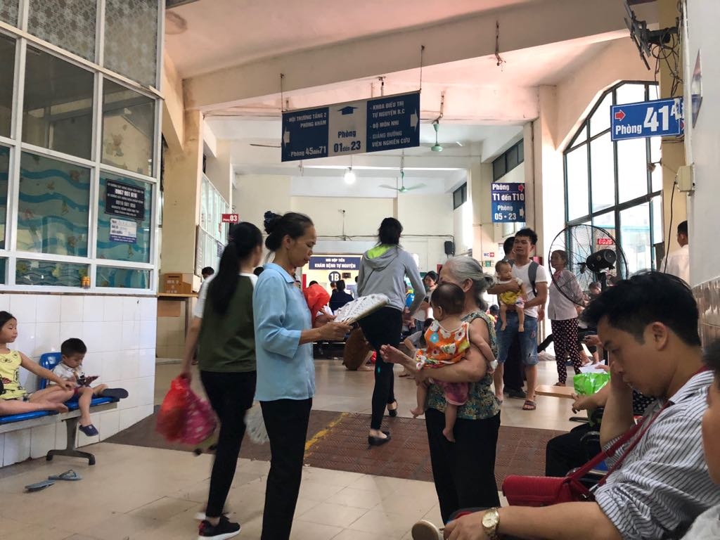tay chay tiem chung hau qua khon luong