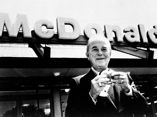 Ray Kroc và con đường gây dựng đế chế đồ ăn nhanh nổi tiếng thế giới