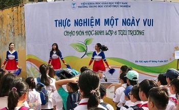 Cách nào lấp đầy khoảng trống giáo dục về tâm lý, giới tính trong nhà trường?