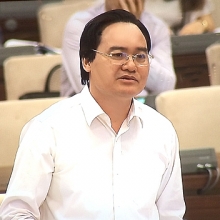 dai bieu quoc hoi lo ngai ve tinh trang doc quyen sach giao khoa