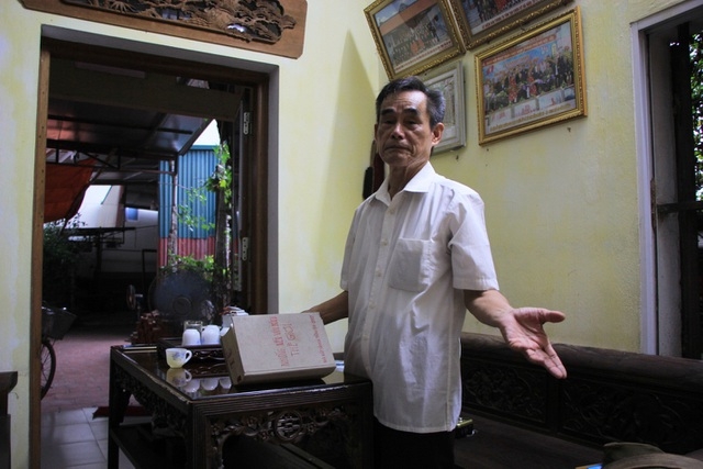 Người chế tác vòng nguyệt quế 