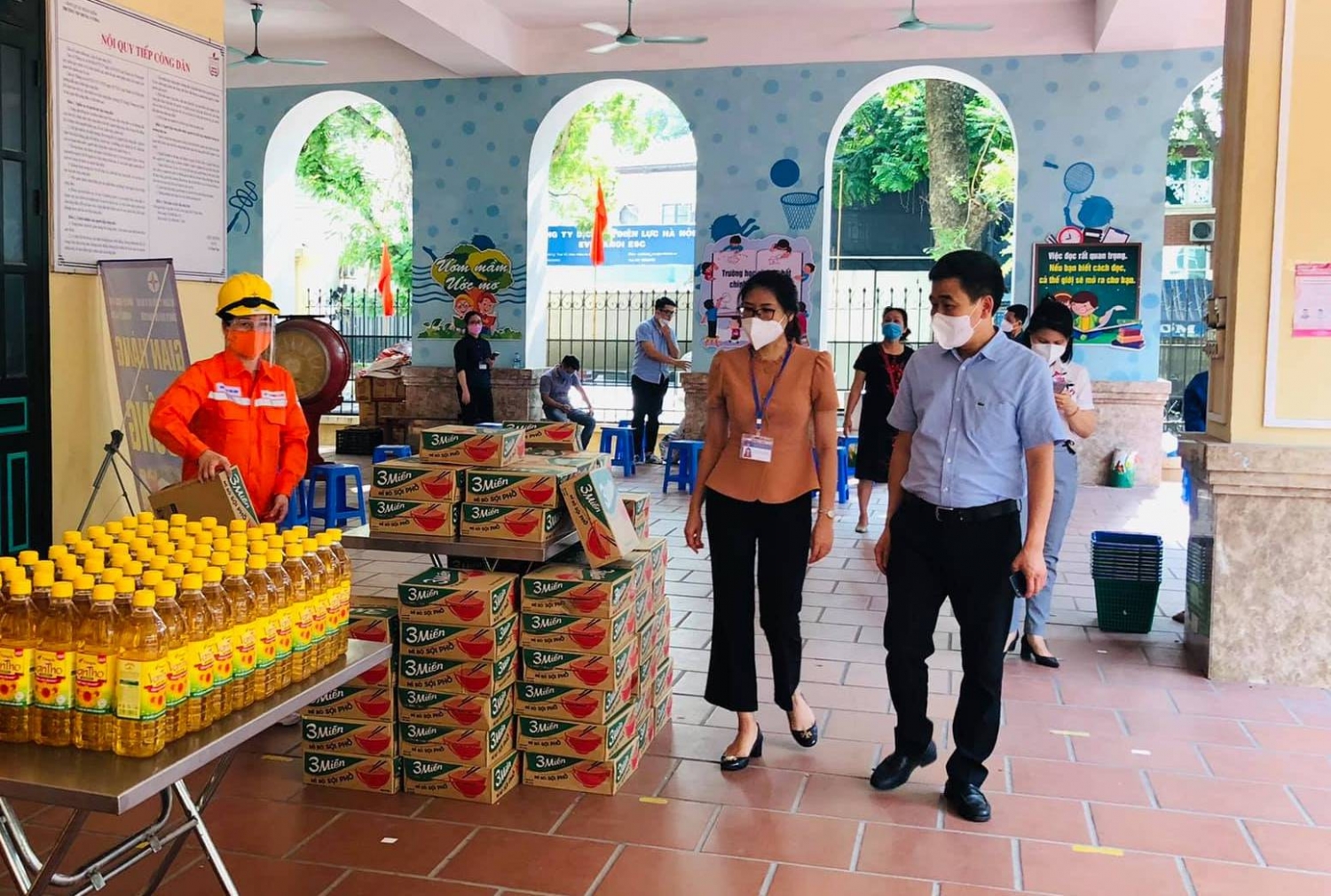 Phường Lý Thái Tổ (Hà Nội): “Gian hàng 0 đồng” - Cùng sẻ chia vượt qua đại dịch