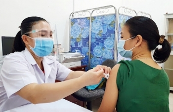 Hà Nội, TP HCM và 3 tỉnh khác phải hoàn thành tiêm vắc xin mũi 1 trước 15/9