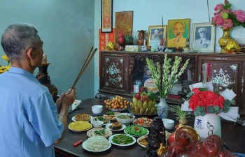 Mâm cơm giỗ Bác Hồ trong ngày Tết Độc lập ở Lệ Thủy