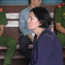mat mang vi mot con ga