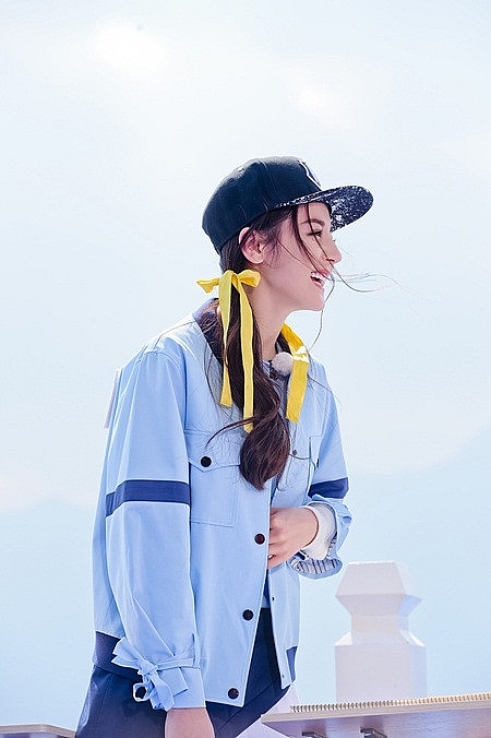 ngam nhan sac van nguoi me cua dich le nhiet ba
