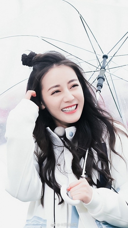 ngam nhan sac van nguoi me cua dich le nhiet ba