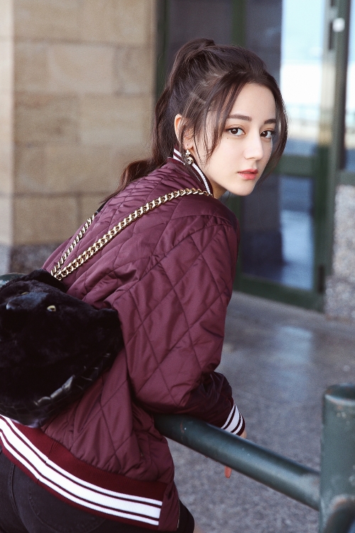 ngam nhan sac van nguoi me cua dich le nhiet ba