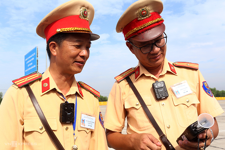 csgt se khong can deo the xanh khi xu ly vi pham
