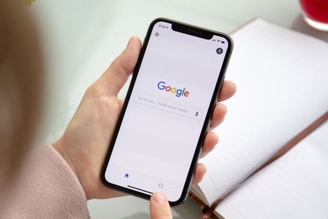 Google “chi đậm” để nhờ vả Apple: Phanh phui vi phạm luật chống độc quyền - 1