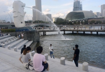 Người Singapore hy vọng xen lẫn lo âu khi "sống chung với Covid-19"