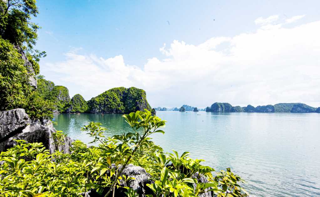 Khám phá tiên cảnh trong lòng Di sản