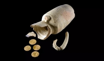 Tìm thấy bình cổ chứa tiền vàng ở Jerusalem