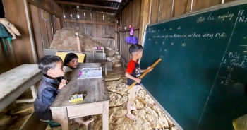 20/11 ở vùng sạt lở: Không quà không hoa, chỉ mong học sinh được đến lớp