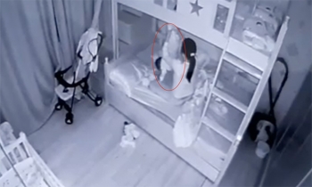 Tạm giữ người giúp việc dốc ngược bé 14 tháng tuổi
