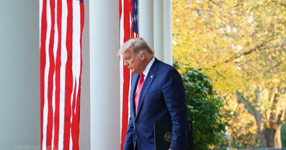 Làn sóng nhân viên rời Nhà Trắng trước khi ông Trump mãn nhiệm