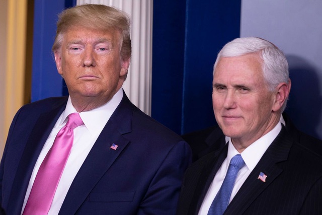 Ông Trump gặp cấp phó Mike Pence trước màn chốt hạ - 1