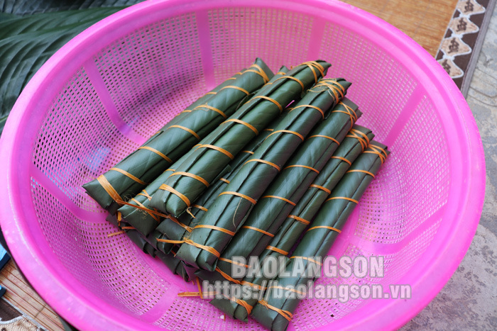 Về Yên Thịnh thưởng thức món bánh gio đỏ