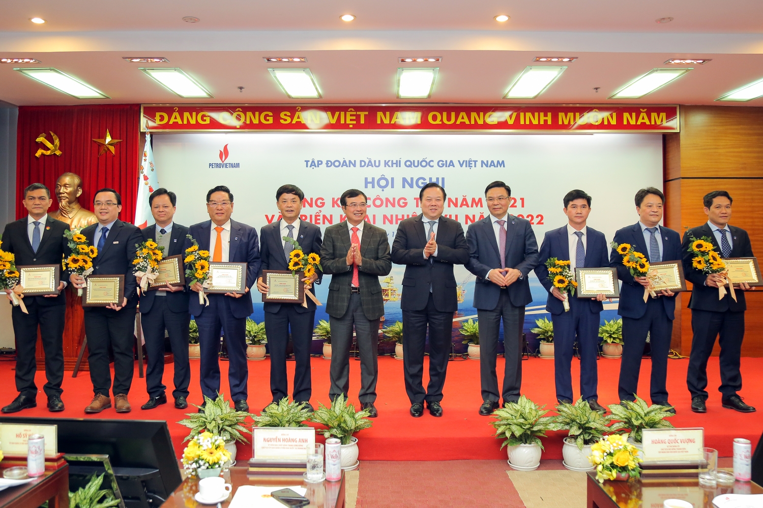 Petrovietnam vượt thách thức, tăng trưởng ngoạn mục