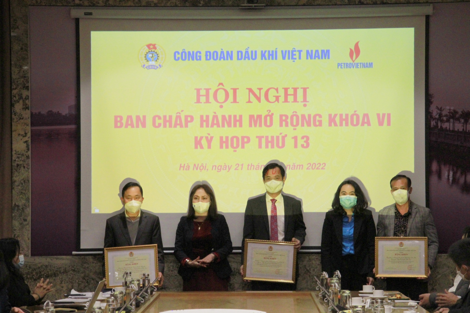 Tổ chức Hội nghị Ban chấp hành mở rộng khóa VI, kỳ họp thứ 13