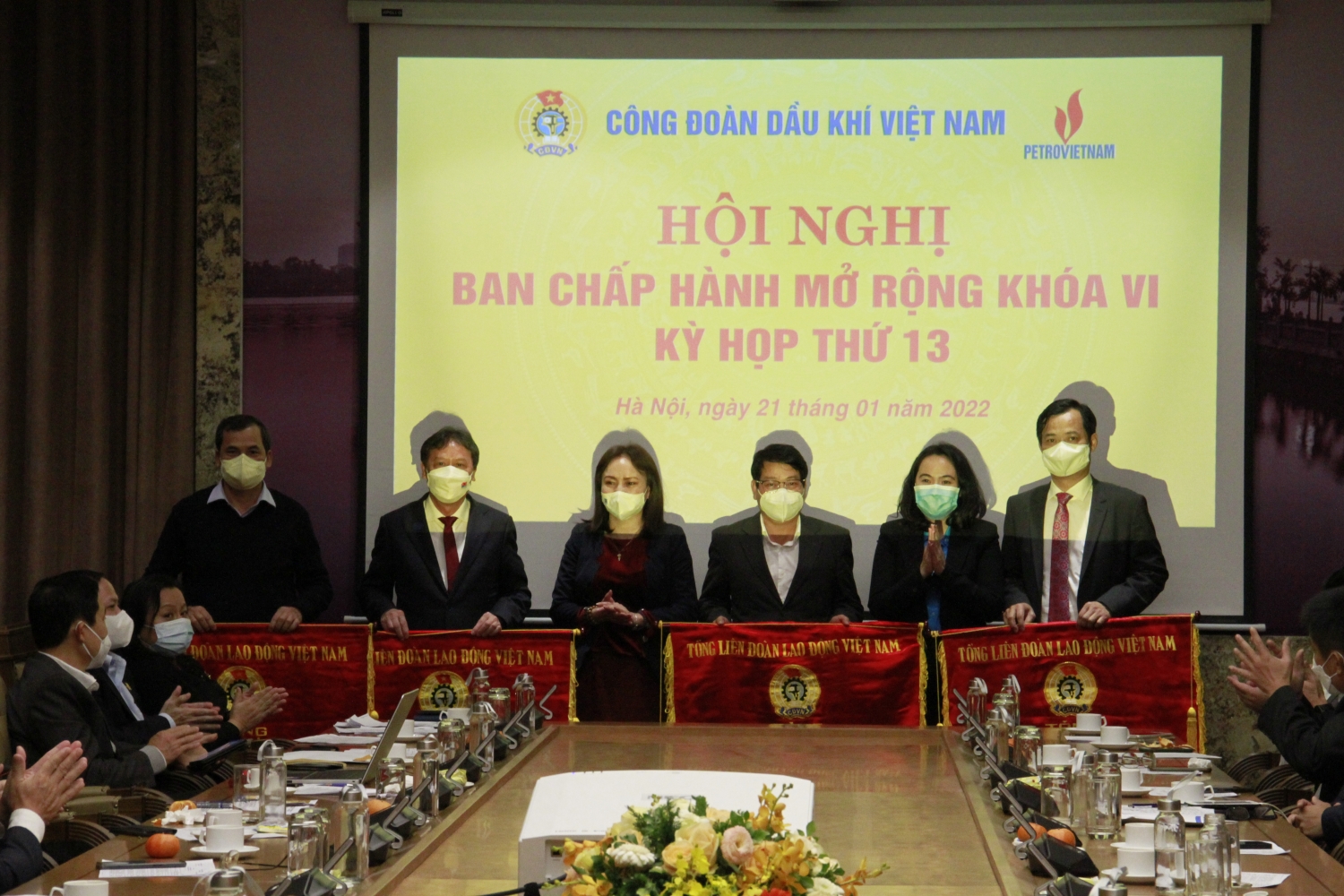 Tổ chức Hội nghị Ban chấp hành mở rộng khóa VI, kỳ họp thứ 13
