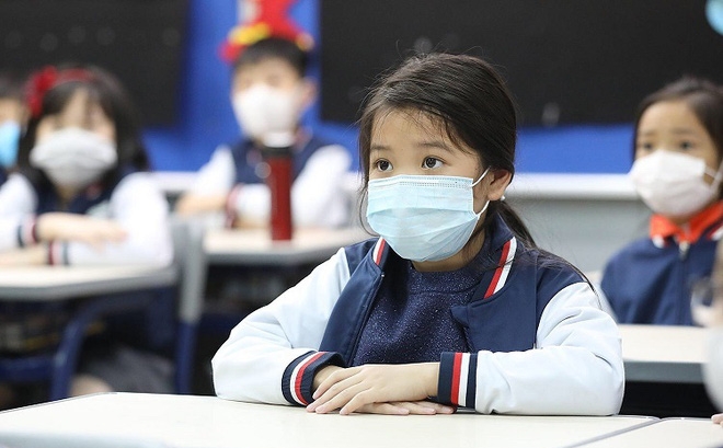 Học sinh các khối lớp 1,2,3,4,5,6 khu vực ngoại thành Hà Nội trở lại trường học vào ngày 10/02